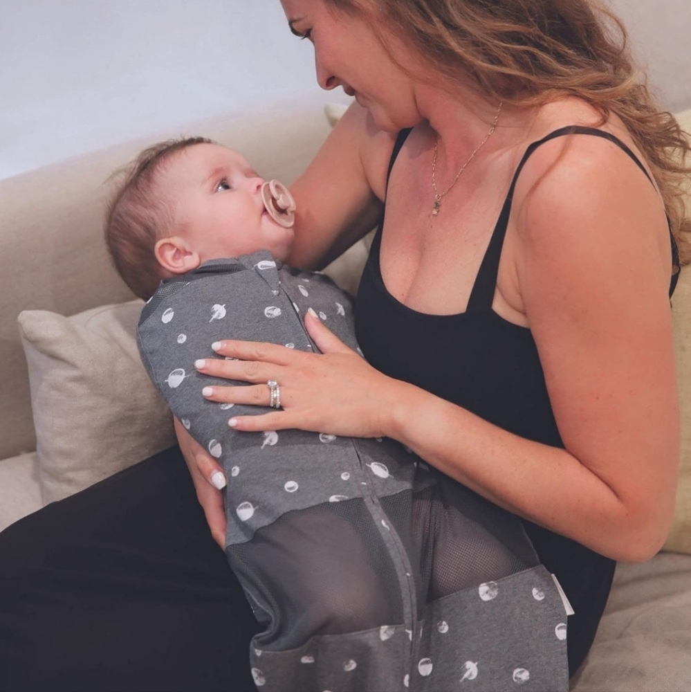Happiest Baby Sleepea 5-Second Swaddle 100% Organic Cotton Baby Swaddle Blanket - Picture 3 of 5